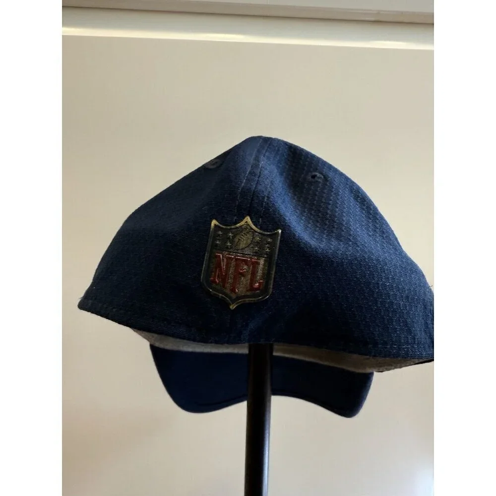 39Thirty hat has